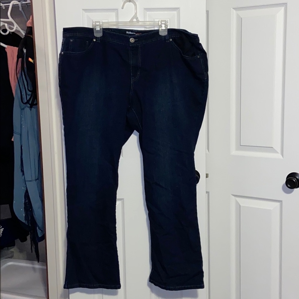 New never worn style and co. Dark wash jeans